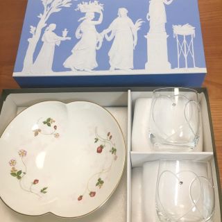 ウェッジウッド(WEDGWOOD)のウェッジウッド　ワイルドストロベリーマリアージュボウル、トゥハーツタンブラーペア(食器)