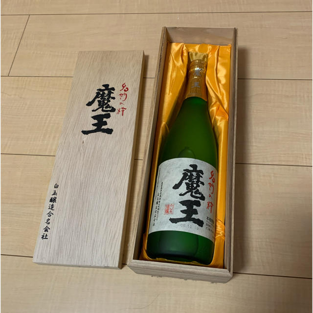 焼酎　魔王　720ml詰め　木箱入り 食品/飲料/酒の酒(焼酎)の商品写真