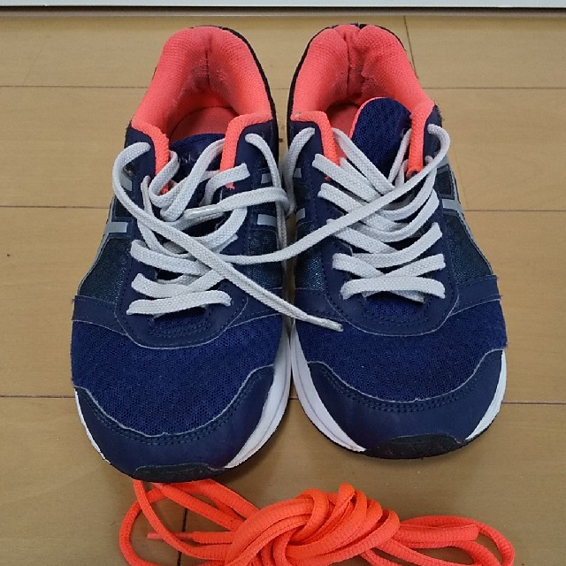 asics(アシックス)のアシックス★スニーカー24.５センチ レディースの靴/シューズ(スニーカー)の商品写真