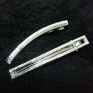 スワロフスキー(SWAROVSKI)のヘアクリップ 2本セット スワロフスキー(ヘアアクセサリー)