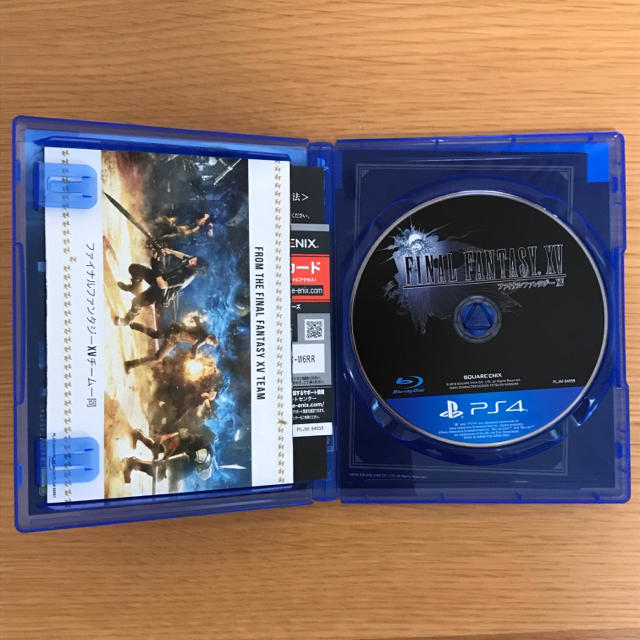 PlayStation4(プレイステーション4)のPS4 ファイナルファンタジー 15 エンタメ/ホビーのゲームソフト/ゲーム機本体(家庭用ゲーム機本体)の商品写真