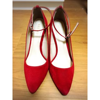 サルース(salus)のパンプス👠ヒール(ハイヒール/パンプス)