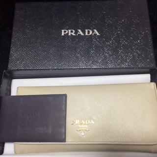 プラダ(PRADA)のプラダの長財布(財布)