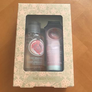 ザボディショップ(THE BODY SHOP)の新品未使用　ハンド&シャワージェル　デュオ　ピンクグレープフルーツ(ハンドクリーム)