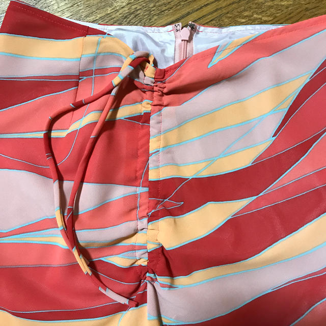 ELLE(エル)のエル　スカート レディースのスカート(ひざ丈スカート)の商品写真