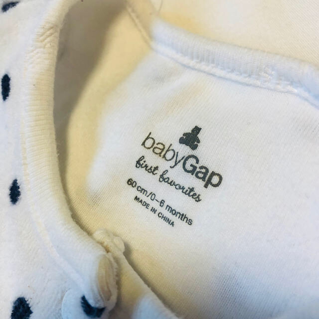 babyGAP(ベビーギャップ)のベビーgap ロンパース　ドット　モノトーン キッズ/ベビー/マタニティのベビー服(~85cm)(ロンパース)の商品写真