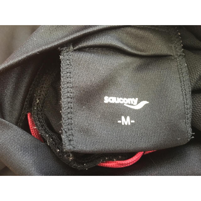 SAUCONY(サッカニー)のsaucony サッカニー ショートパンツ スポーツ/アウトドアのランニング(ウェア)の商品写真