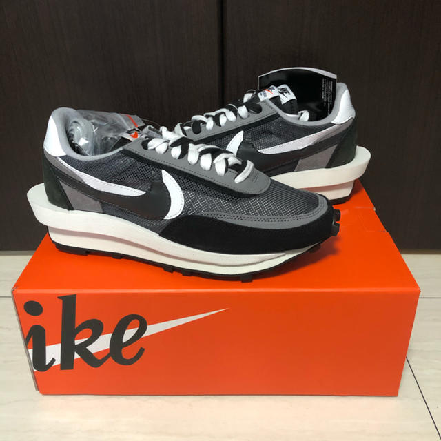 NIKE(ナイキ)のnike×sacai LDV waffle black 25.5 メンズの靴/シューズ(スニーカー)の商品写真