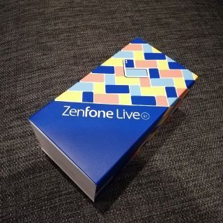 エイスース(ASUS)のASUS　ZenFone Live L1　32GB(スマートフォン本体)