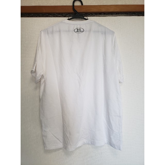 UNDER ARMOUR(アンダーアーマー)の【送料込み】UNDER ARMOUR　Tシャツ メンズのトップス(Tシャツ/カットソー(半袖/袖なし))の商品写真