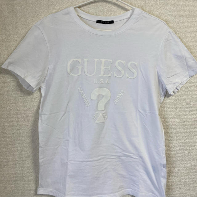 GUESS(ゲス)の【麦緑さん用】ゲス　guess　Tシャツ　ティーシャツ メンズのトップス(Tシャツ/カットソー(半袖/袖なし))の商品写真