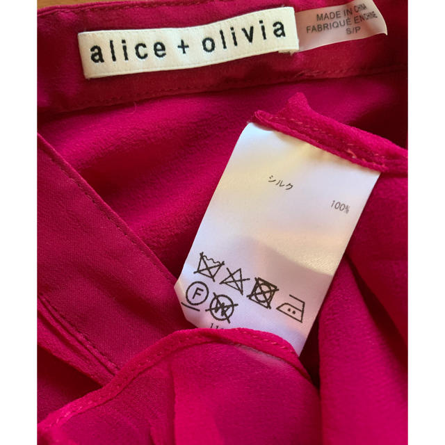 Alice+Olivia(アリスアンドオリビア)のくまねこ999様専用  alice+olivia フリルブラウス   レディースのトップス(シャツ/ブラウス(長袖/七分))の商品写真