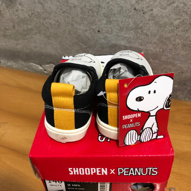 SNOOPY(スヌーピー)の新品未使用スヌーピーキッズ靴 14㌢ キッズ/ベビー/マタニティのベビー靴/シューズ(~14cm)(スニーカー)の商品写真