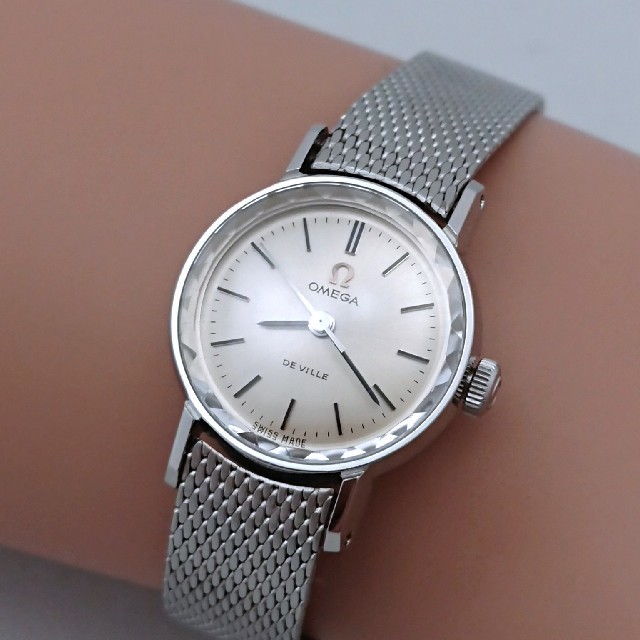 人気ブランドを OMEGA レディース純正ブレス付極美品 カットガラス