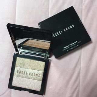 ボビイブラウン(BOBBI BROWN)のBOBBI BROWN シマーパウダー(フェイスパウダー)