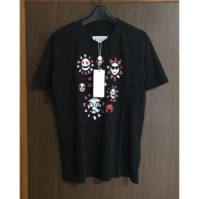 Maison Martin Margiela(マルタンマルジェラ)の黒44新品 メゾン マルジェラ サンプリント Tシャツ メンズ ブラック メンズのトップス(Tシャツ/カットソー(半袖/袖なし))の商品写真