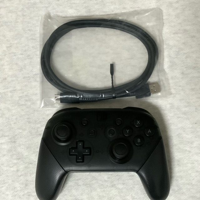 Switch Proコントローラー(新品充電ケーブル付き) 1