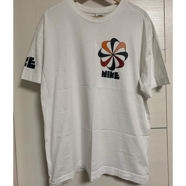 【即完売モデル】ナイキ★風車 ゴツナイキプリントロゴ Tシャツ 入手困難 希少