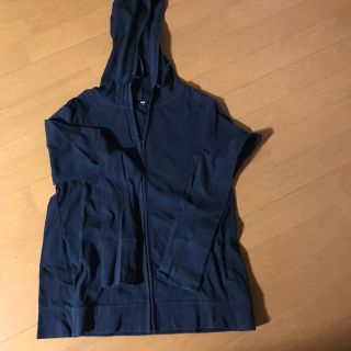 ユニクロ(UNIQLO)のユニクロ　パーカー(パーカー)