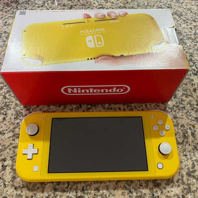 Nintendo Switch Lite イエロー