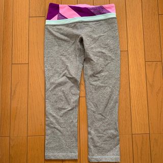 ルルレモン(lululemon)のivivvaレギンストレーニングパンツ12(レギンス/スパッツ)