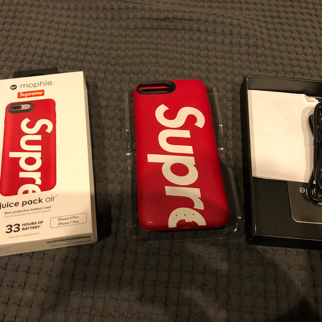 supreme iPhone7Plus・8Plus バッテリー付きケース