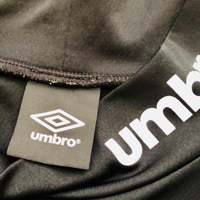 UMBRO(アンブロ)のアンブロのプラシャツ　ジュニア スポーツ/アウトドアのサッカー/フットサル(ウェア)の商品写真