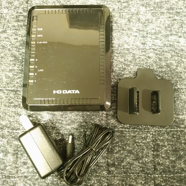 IODATA(アイオーデータ)の【美品】I.O DATA アイオーデータ　無線LANルータ スマホ/家電/カメラのPC/タブレット(PC周辺機器)の商品写真