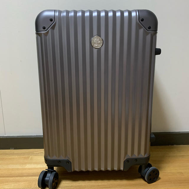 AMG スーツケース