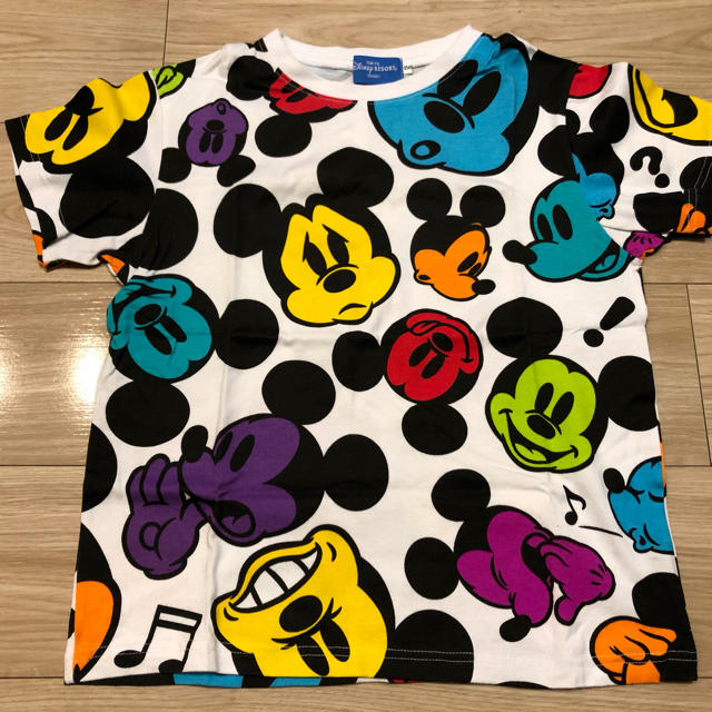 Disney(ディズニー)のディズニー　ミッキーＴシャツ キッズ/ベビー/マタニティのキッズ服男の子用(90cm~)(Tシャツ/カットソー)の商品写真