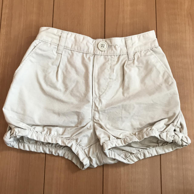 babyGAP(ベビーギャップ)のGAP ショートパンツ 95cm キッズ/ベビー/マタニティのキッズ服女の子用(90cm~)(パンツ/スパッツ)の商品写真