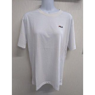 フィラ(FILA)の新品　FILA刺繍ロゴ　Tシャツ　サイズL WH(Tシャツ/カットソー(半袖/袖なし))