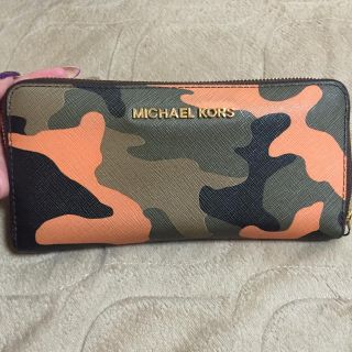 マイケルコース(Michael Kors)のカモフラ❤︎長財布(財布)