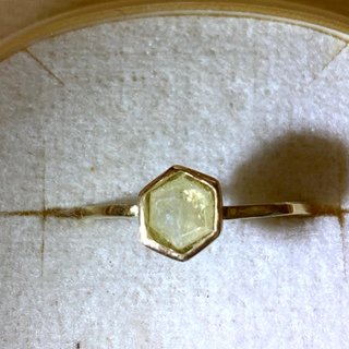 ホワイトイエローヘキサゴンダイヤモンドリング(リング(指輪))