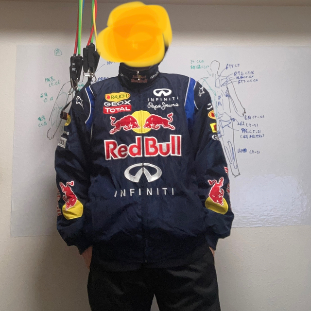 Red Bull レーシングジャケット