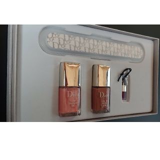 クリスチャンディオール(Christian Dior)のはるちゃん様専用☆ディオール ノベルティ ネイルセット 非売品(マニキュア)