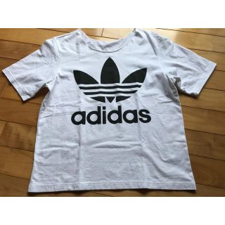 アディダス(adidas)のadidas Tシャツ(Tシャツ(半袖/袖なし))