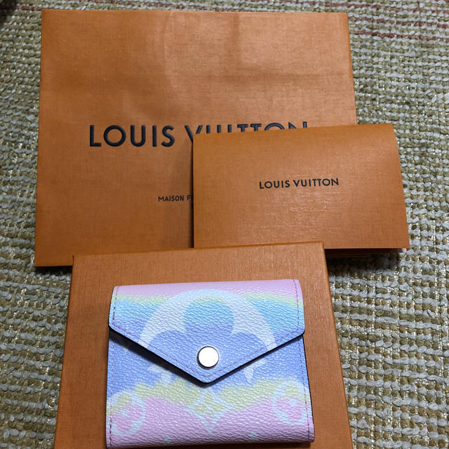 LOUIS VUITTON(ルイヴィトン)のヴィトン　ミニ財布 レディースのファッション小物(財布)の商品写真