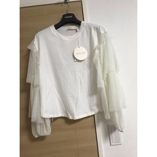 シーバイクロエ(SEE BY CHLOE)の未使用　シーバイ　クロエ  袖フリル　カットソー(カットソー(半袖/袖なし))