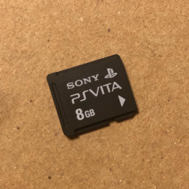 PSVITA(PCH-2000)+メモリーカード8GB