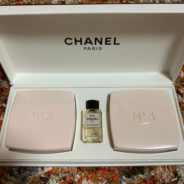 CHANEL(シャネル)のシャネル No5 サヴォン ギフトセット コスメ/美容の香水(香水(女性用))の商品写真