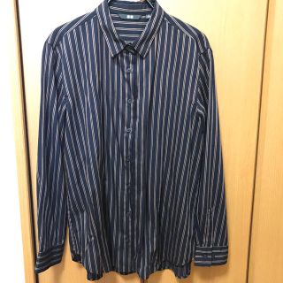 ユニクロ(UNIQLO)のユニクロ　レーヨンシャツ　M  レディース(シャツ/ブラウス(長袖/七分))