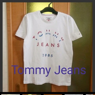 トミーヒルフィガー(TOMMY HILFIGER)のTommy Jeans ロゴ刺繍 ホワイトTシャツ(Tシャツ(半袖/袖なし))