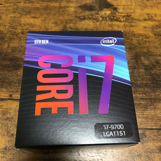 新品未開封 Corei7 9700 BOX