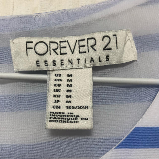FOREVER 21(フォーエバートゥエンティーワン)の【Forever21】タンクトップ 青色 ブルー レディースのトップス(タンクトップ)の商品写真
