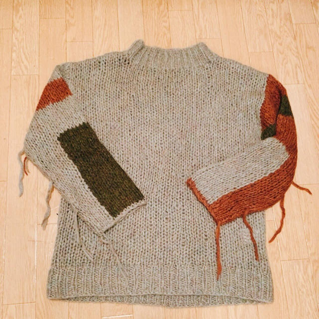 UNUSED Hand-Kniting Sweater. 1