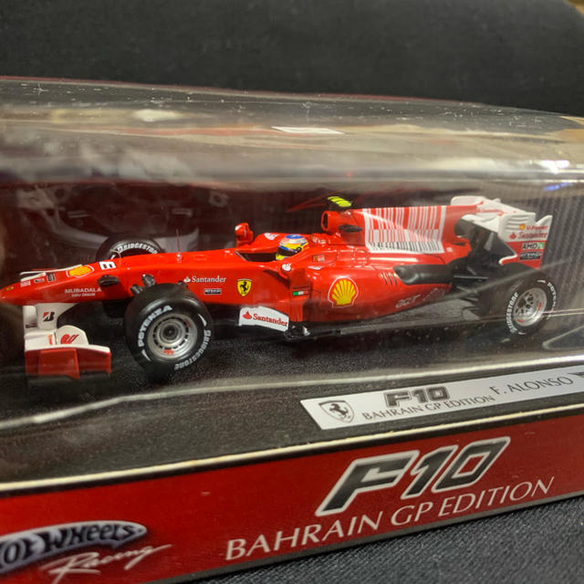 Ferrari(フェラーリ)のミニカー  1/43 HOT  wheels Ferrari F 10 エンタメ/ホビーのおもちゃ/ぬいぐるみ(ミニカー)の商品写真