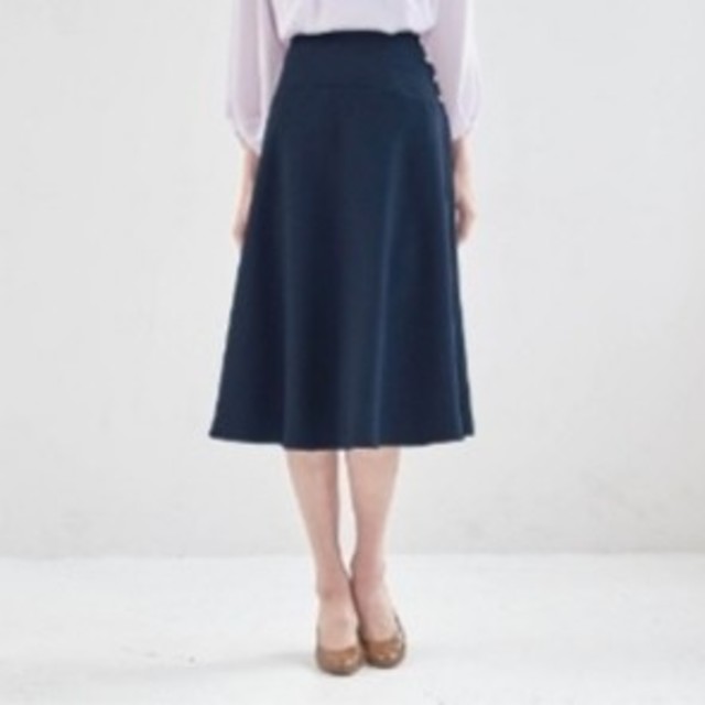 ベルメゾン(ベルメゾン)のサイドボタン　切り替え　フレアスカート　ネイビー レディースのスカート(ひざ丈スカート)の商品写真