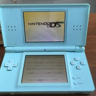 ニンテンドーDS(ニンテンドーDS)のDS Lite 本体&ACアダプター充電器　　タッチペン　グリーン(携帯用ゲーム機本体)