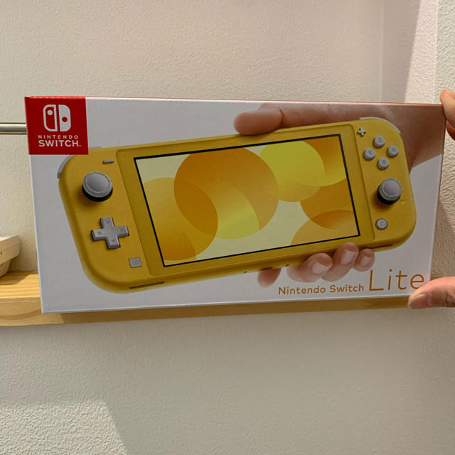 任天堂switch lite イエロー